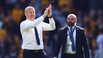 WOLVERHAMPTON, ENGLAND - MAY 20: Everton manager Sean Dyche applauds the supporters at full-time following the Premier League match between Wolverhampton Wanderers and Everton FC at Molineux on May 20, 2023 in Wolverhampton, England. (Photo by Chris Brunskill/Fantasista/Getty Images)