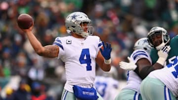 PHILADELPHIA, PA - DECEMBER 31: Quarterback Dak Prescott #4 of the Dallas Cowboys looks to pass for a second down against the Philadelphia Eagles during the first quarter of the game at Lincoln Financial Field on December 31, 2017 in Philadelphia, Pennsylvania. (Photo by Mitchell Leff/Getty Images)