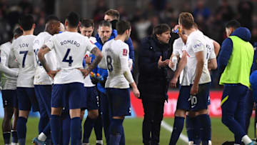 MIDDLESBROUGH, ENGLAND - MARCH 01: Spurs Head Coach Antonio Conte (r) speaks to his players during the half time break of extra time during the Emirates FA Cup Fifth Round match between Middlesbrough and Tottenham Hotspur at Riverside Stadium on March 01, 2022 in Middlesbrough, England. (Photo by Stu Forster/Getty Images)