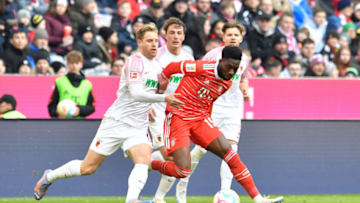Bayern Munich left-back Alphonso Davies in action against Augsburg during 2022/23 campaign. (Photo by Franz Kirchmayr/SEPA.Media /Getty Images)
