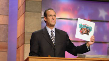 SECAUCUS, NJ - MAY 22: Deputy commissioner of the NBA Russ Granik holds a card with the Memphis Grizzlies logo, meaning that the Grizzlies have the right to choose their draft pick, during the 2003 NBA Draft Lottery on May 22, 2003 in Secaucus, New Jersey. NOTE TO USER: User expressly acknowledges and agrees that, by downloading and/or using this Photograph, User is consenting to the terms and conditions of the Getty Images License Agreement. Mandatory Copyright Notice: Copyright 2003 NBAE (Photo by Jennifer Pottheiser/NBAE via Getty Images)