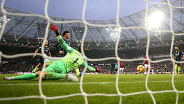LONDON, ENGLAND - NOVEMBER 24: Leroy Sane of Manchester City scores his team's third goal during the Premier League match between West Ham United and Manchester City at London Stadium on November 24, 2018 in London, United Kingdom. (Photo by Catherine Ivill/Getty Images)