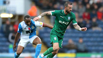 BLACKBURN, ENGLAND - NOVEMBER 02: Steven Fletcher of Sheffield Wednesday in possession during the Sky Bet Championship match between Blackburn Rovers and Sheffield Wednesday at Ewood Park on November 02, 2019 in Blackburn, England. (Photo by Lewis Storey/Getty Images)