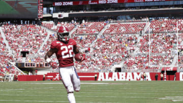 TUSCALOOSA, AL - SEPTEMBER 21: Najee Harris #22 of the Alabama Crimson Tide runs into the end zone with a five-yard touchdown reception in the second quarter against the Southern Mississippi Golden Eagles at Bryant-Denny Stadium on September 21, 2019 in Tuscaloosa, Alabama. Alabama defeated Southern Miss 49-7. (Photo by Joe Robbins/Getty Images)
