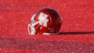 HOUSTON, TX - SEPTEMBER 05: Houston Cougars helmet lays on the field on September 5, 2015 in Houston, Texas. (Photo by Bob Levey/Getty Images)