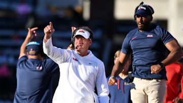 College football insider Bruce Feldman explained during FOX's College Football broadcast why Auburn football would be an attractive job for Lane Kiffin Mandatory Credit: Christopher Hanewinckel-USA TODAY Sports