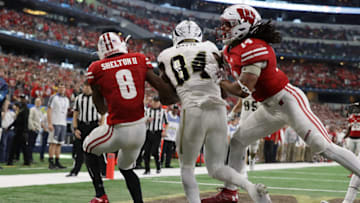 ARLINGTON, TX - JANUARY 02: Corey Davis