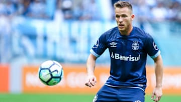 PORTO ALEGRE, BRAZIL - OCTOBER 01: Arthur of Gremio during the match Gremio v Fluminense as part of Brasileirao Series A 2017, at Arena do Gremio on October 01, 2017, in Porto Alegre, Brazil. (Photo by Lucas Uebel/Getty Images)
