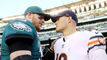 PHILADELPHIA, PA - NOVEMBER 26: Carson Wentz #11 of the Philadelphia Eagles and Mitchell Trubisky #10 of the Chicago Bears talk after the game on November 26, 2017 at Lincoln Financial Field in Philadelphia, Pennsylvania. (Photo by Elsa/Getty Images)