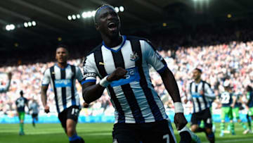NEWCASTLE UPON TYNE, ENGLAND - APRIL 16: Newcastle player Moussa Sissoko celebrates after scoring the second Newcastle goal during the Barclays Premier League match between Newcastle United and Swansea City at St James' Park on April 16, 2016 in Newcastle Upon Tyne, England. (Photo by Stu Forster/Getty Images)