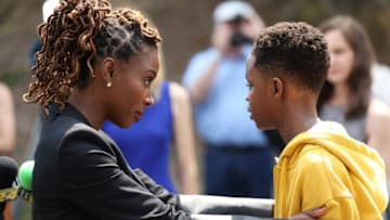 FOUND -- “Pilot” Episode 101 -- Pictured: (l-r) Shanola Hampton as Gabi Mosely, Trayce Malachi as Deron -- (Photo by: Matt Miller/NBC)
