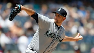 NEW YORK, NY - JUNE 21: James Paxton #65 of the Seattle Mariners pitches in the third inning against the New York Yankees at Yankee Stadium on June 21, 2018 in the Bronx borough of New York City. (Photo by Jim McIsaac/Getty Images)