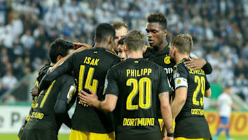 MAGDEBURG, GERMANY - OCTOBER 24: Gonzalo Castro of Dortmund celebrates after scoring his team`s first goal with team mates during the DFB Pokal soccer match between 1. FC Magdeburg and Borussia Dortmund at the MDCC Arena in Magdeburg, Germany on October 24, 2017. (Photo by TF-Images/TF-Images via Getty Images)