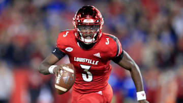 LOUISVILLE, KY - NOVEMBER 24: Malik Cunningham #3 of the Louisville Cardinals runs with the ball against the Kentucky Wildcats on November 24, 2018 in Louisville, Kentucky. (Photo by Andy Lyons/Getty Images)