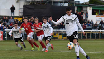 DUBLIN, IRELAND - MAY 10: Lazar Samardzic of Germany scores from a penalty kick during the UEFA Under 17 European Championship Group D football match between Austria and Germany at Carlisle Grounds stadium on May 10, 2019 in Dublin, Ireland. (Photo by Charles McQuillan/Getty Images)