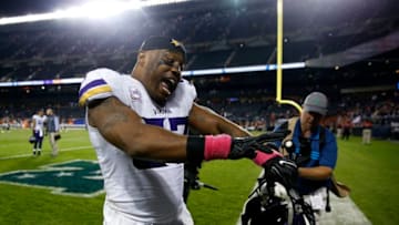 CHICAGO, IL - OCTOBER 09: Everson Griffen #97 of the Minnesota Vikings celebrates defeating the Chicago Bears 20-17 at Soldier Field on October 9, 2017 in Chicago, Illinois. (Photo by Joe Robbins/Getty Images)