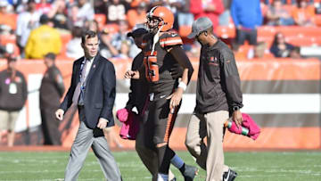 Oct 9, 2016; Cleveland, OH, USA; Cleveland Browns quarterback Charlie Whitehurst (15) leaves the game with an injury during the second half at FirstEnergy Stadium. The Patriots won 33-13. Mandatory Credit: Ken Blaze-USA TODAY Sports