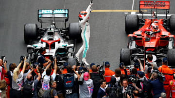 MONTE-CARLO, MONACO - MAY 26: Race winner Lewis Hamilton of Great Britain and Mercedes GP celebrates in parc ferme during the F1 Grand Prix of Monaco at Circuit de Monaco on May 26, 2019 in Monte-Carlo, Monaco. (Photo by Mark Thompson/Getty Images)