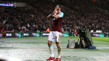 LONDON, ENGLAND - JANUARY 02: Andy Carroll of West Ham United celebrates after scoring his sides first goal during the Premier League match between West Ham United and West Bromwich Albion at London Stadium on January 2, 2018 in London, England. (Photo by Catherine Ivill/Getty Images)
