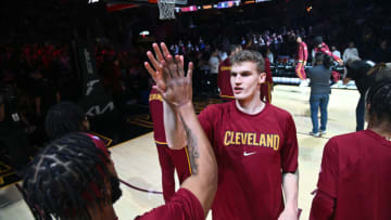 Lamar Stevens (left) and Lauri Markkanen (middle), Cleveland Cavaliers. (Photo by Jason Miller/Getty Images)