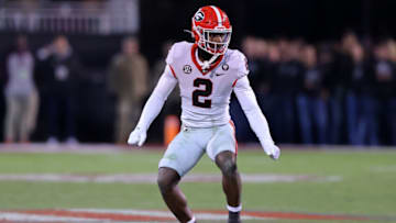 STARKVILLE, MISSISSIPPI - NOVEMBER 12: Smael Mondon Jr. #2 of the Georgia Bulldogs in action against the Mississippi State Bulldogs during a game at Davis Wade Stadium on November 12, 2022 in Starkville, Mississippi. (Photo by Jonathan Bachman/Getty Images)