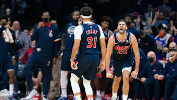 Seth Curry, Georges Niang, Sixers Mandatory Credit: Bill Streicher-USA TODAY Sports