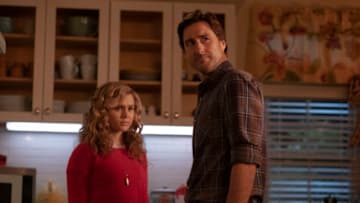 Stargirl -- "Brainwave" -- Image Number: STG109b_0097r.jpg -- Pictured (L-R): Brec Bassinger as Courtney Whitmore and Luke Wilson as Pat Dugan -- Photo: Mark Hill/The CW -- © 2020 The CW Network, LLC. All Rights Reserved.