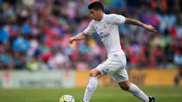 GETAFE, SPAIN - APRIL 16: James Rodriguez of Real Madrid CF controls the ball during the La Liga match between Getafe CF and Real Madrid CF at Coliseum Alfonso Perez on April 16, 2016 in Getafe, Spain. (Photo by Gonzalo Arroyo Moreno/Getty Images)