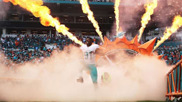 MIAMI GARDENS, FL - OCTOBER 08: Cameron Wake #91 of the Miami Dolphins takes the field for their game against the Tennessee Titans on October 8, 2017 at Hard Rock Stadium in Miami Gardens, Florida. (Photo by Mike Ehrmann/Getty Images)