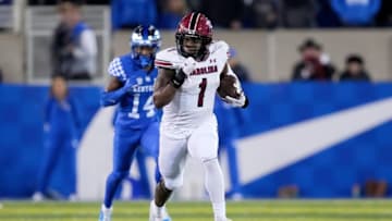 LEXINGTON, KENTUCKY - OCTOBER 08: MarShawn Lloyd #1 of the South Carolina Gamecocks runs with the ball in the fourth quarter against the Kentucky Wildcats at Kroger Field on October 08, 2022 in Lexington, Kentucky. (Photo by Dylan Buell/Getty Images)