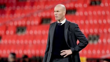 GRANADA, SPAIN - MAY 13: coach Zinedine Zidane of Real Madrid during the La Liga Santander match between Granada v Real Madrid at the Estadio Nuevo Los Carmenes on May 13, 2021 in Granada Spain (Photo by David S. Bustamante/Soccrates/Getty Images)
