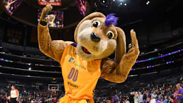 LOS ANGELES, CA - SEPTMEBER 13: The Los Angeles Sparks mascot entertains the crowd during the game against the Phoenix Mercury on September 13, 2016 at STAPLES Center in Los Angeles, California. NOTE TO USER: User expressly acknowledges and agrees that, by downloading and/or using this Photograph, user is consenting to the terms and conditions of the Getty Images License Agreement. Mandatory Copyright Notice: Copyright 2016 NBAE (Photo by Adam Pantozzi/NBAE via Getty Images)