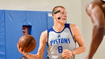 ORLANDO, FL - JULY 1: Henry Ellenson #8 of the Detroit Pistons handles the ball against the Oklahoma City Thunder during the 2017 Summer League on July 1, 2017 at Amway Center in Orlando, Florida. NOTE TO USER: User expressly acknowledges and agrees that, by downloading and or using this photograph, User is consenting to the terms and conditions of the Getty Images License Agreement. Mandatory Copyright Notice: Copyright 2017 NBAE (Photo by Fernando Medina/NBAE via Getty Images)