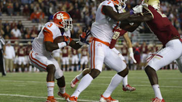 October 7, 2016: Clemson Tigers wide receiver Mike Williams (7) blocks for wide receiver Artavis Scott (3) during the first half of the game between the Clemson Tigers and Boston College Eagles at Alumni Stadium in Chestnut Hill, MA. (Photo by John Kavouris/Icon Sportswire via Getty Images)