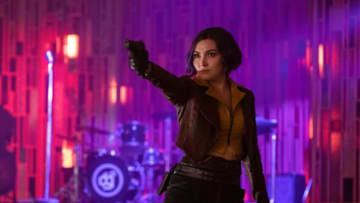 COWBOY BEBOP (L to R) DANIELLA PINEDA as FAYE VALENTINE in COWBOY BEBOP Cr. GEOFFREY SHORT/NETFLIX © 2021