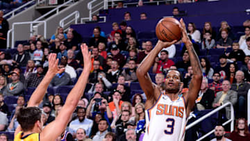 PHOENIX, AZ - NOVEMBER 27: Trevor Ariza #3 of the Phoenix Suns shoots the ball against the Indiana Pacers on November 27, 2018 at Talking Stick Resort Arena in Phoenix, Arizona. NOTE TO USER: User expressly acknowledges and agrees that, by downloading and or using this photograph, user is consenting to the terms and conditions of the Getty Images License Agreement. Mandatory Copyright Notice: Copyright 2018 NBAE (Photo by Michael Gonzales/NBAE via Getty Images)