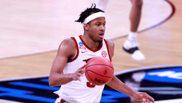 Moses Moody #5 of the Arkansas Razorbacks (Photo by Justin Casterline/Getty Images)