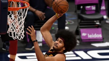 WASHINGTON, DC - APRIL 25: Jarrett Allen #31 of the Cleveland Cavaliers dunks against the Washington Wizards during the second half at Capital One Arena on April 25, 2021 in Washington, DC. NOTE TO USER: User expressly acknowledges and agrees that, by downloading and or using this photograph, User is consenting to the terms and conditions of the Getty Images License Agreement. (Photo by Will Newton/Getty Images)