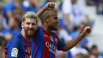 LEGANES, SPAIN - SEPTEMBER 17: Rafael Alcantara alias Rafinha (R) of FC Barcelona celebrates scoring their fifth goal with teammate Lionel Messi (L) during the La Liga match between Deportivo Leganes and FC Barcelona at Estadio Municipal de Butarque on September 17, 2016 in Leganes, Spain. (Photo by Gonzalo Arroyo Moreno/Getty Images)