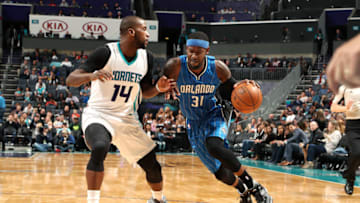 CHARLOTTE, NC - MARCH 10: Terrence Ross #31 of the Orlando Magic handles the ball during the game Charlotte Hornets on March 10, 2017 at Time Warner Cable Arena in Charlotte, North Carolina. NOTE TO USER: User expressly acknowledges and agrees that, by downloading and or using this photograph, User is consenting to the terms and conditions of the Getty Images License Agreement. Mandatory Copyright Notice: Copyright 2017 NBAE (Photo by Kent Smith/NBAE via Getty Images)