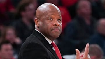 NEW YORK, NY - FEBRUARY 17: Head coach Mike Anderson of the St. John's basketball during a Big East Conference game against the Xavier Musketeers at Madison Square Garden on February 17, 2020 in New York City. (Photo by Porter Binks/Getty Images)