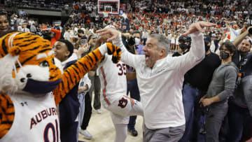 Auburn basketballFeb 1, 2022; Auburn, Alabama, USA; Auburn Tigers head coach Bruce Pearl celebrates after the Auburn Tigers defeated the Alabama Crimson Tide in the regular season at Auburn Arena. Mandatory Credit: John Reed-USA TODAY Sports