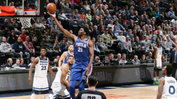MINNEAPOLIS, MN - DECEMBER 12: Joel Embiid #21 of the Philadelphia 76ers shoots the ball against the Minnesota Timberwolves on December 12, 2017 at Target Center in Minneapolis, Minnesota. NOTE TO USER: User expressly acknowledges and agrees that, by downloading and or using this Photograph, user is consenting to the terms and conditions of the Getty Images License Agreement. Mandatory Copyright Notice: Copyright 2017 NBAE (Photo by David Sherman/NBAE via Getty Images)