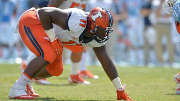 CHAPEL HILL, NC - SEPTEMBER 19: Chunky Clements #11 of the Illinois Fighting Illini against the North Carolina Tar Heels during their game at Kenan Stadium on September 19, 2015 in Chapel Hill, North Carolina. North Carolina won 48-14. (Photo by Grant Halverson/Getty Images)