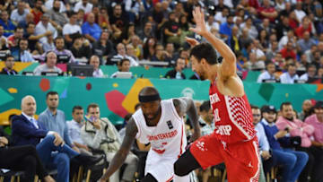 Tyrese Rice (L) of Montenegro vies with Leni Ukic Roko (R) of Croatia during the FIBA Eurobasket 2017 mens basketball match between Montenegro and Croatia in Cluj Napoca city, Romania on September 4, 2017. / AFP PHOTO / DANIEL MIHAILESCU (Photo credit should read DANIEL MIHAILESCU/AFP/Getty Images)