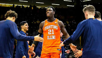 Illinois center Kofi Cockburn (21) is introduced before a NCAA Big Ten Conference men's basketball game against Iowa, Monday, Dec. 6, 2021, at Carver-Hawkeye Arena in Iowa City, Iowa.211206 Ill Iowa Mbb 031 Jpg