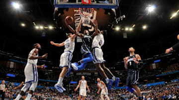 ORLANDO, FL - DECEMBER 1: Elfrid Payton #2 of the Orlando Magic shoots the ball against the Golden State Warriors on December 1, 2017 at Amway Center in Orlando, Florida. NOTE TO USER: User expressly acknowledges and agrees that, by downloading and or using this photograph, User is consenting to the terms and conditions of the Getty Images License Agreement. Mandatory Copyright Notice: Copyright 2017 NBAE (Photo by Fernando Medina/NBAE via Getty Images)
