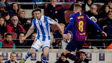 BARCELONA, SPAIN - APRIL 20: (L-R) Willian Jose of Real Sociedad, Arthur of FC Barcelona during the La Liga Santander match between FC Barcelona v Real Sociedad at the Camp Nou on April 20, 2019 in Barcelona Spain (Photo by Jeroen Meuwsen/Soccrates/Getty Images)
