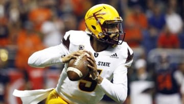 Sep 16, 2016; San Antonio, TX, USA; Arizona State Sun Devils quarterback Manny Wilkins (5) looks to throw the football against the UTSA Roadrunners at Alamodome. Mandatory Credit: Soobum Im-USA TODAY Sports