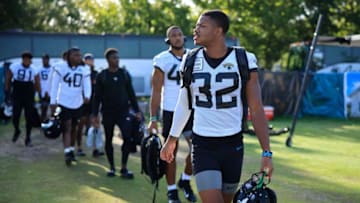 Jacksonville Jaguars cornerback Tyson Campbell (32) walks off the bus during day 4 of the Jaguars Training Camp Thursday, July 28, 2022 at the Knight Sports Complex at Episcopal School of Jacksonville.Pom July Corey 11